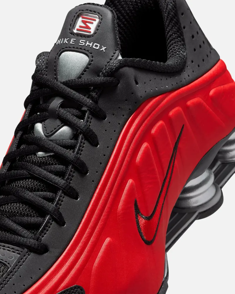 Nike Shox R4 Metallic University Red 6