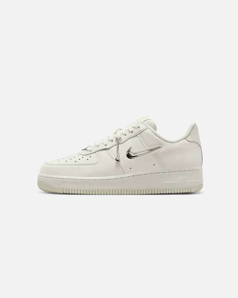 Nike Women's Air Force 1 '07 Next Nature Se Sail/Vapor Green 1