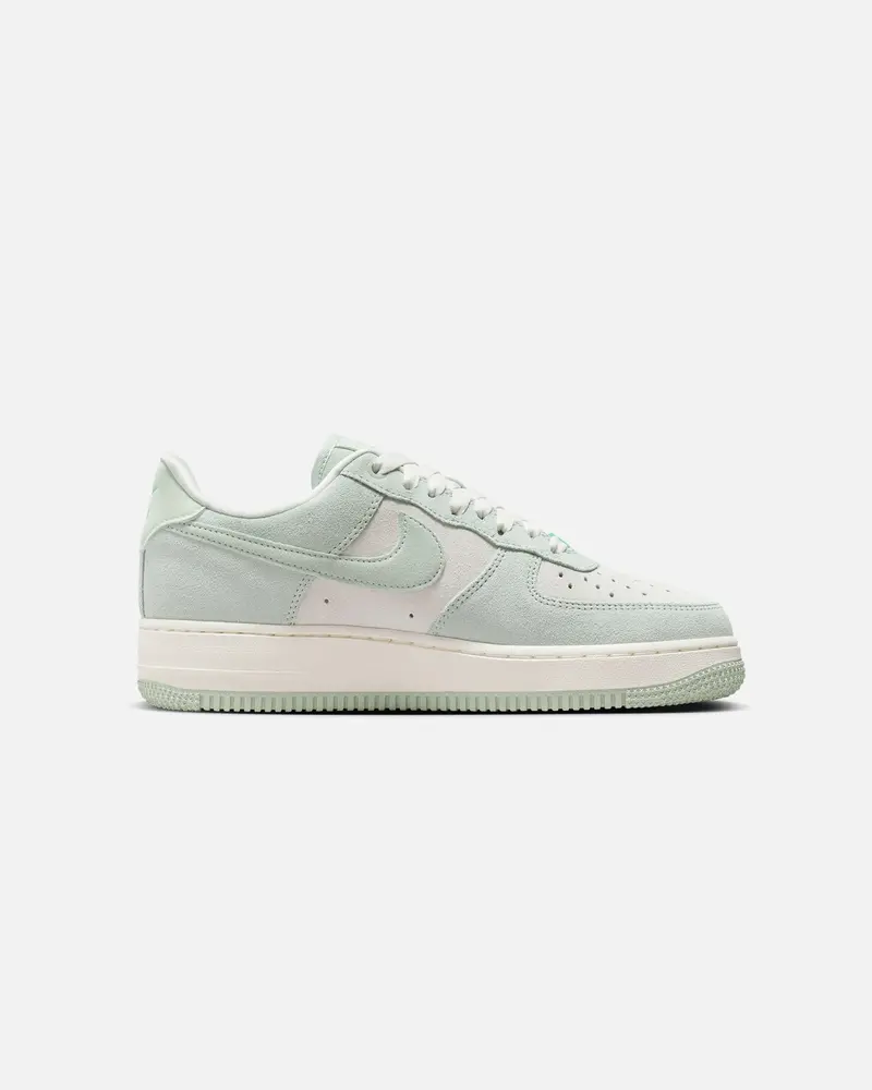 Nike Women's Air Force 1 '07 Se Spruce Aura/Pistachio 4