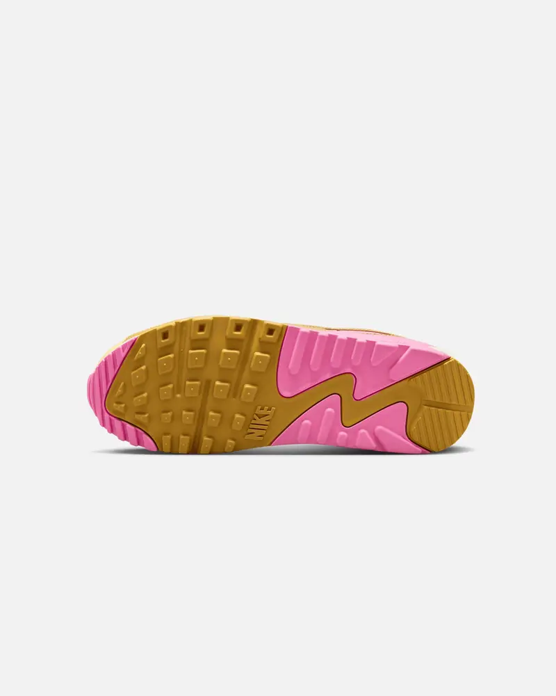 Nike Women's Air Max 90 Se Coconut Milk/Playful Pink 4