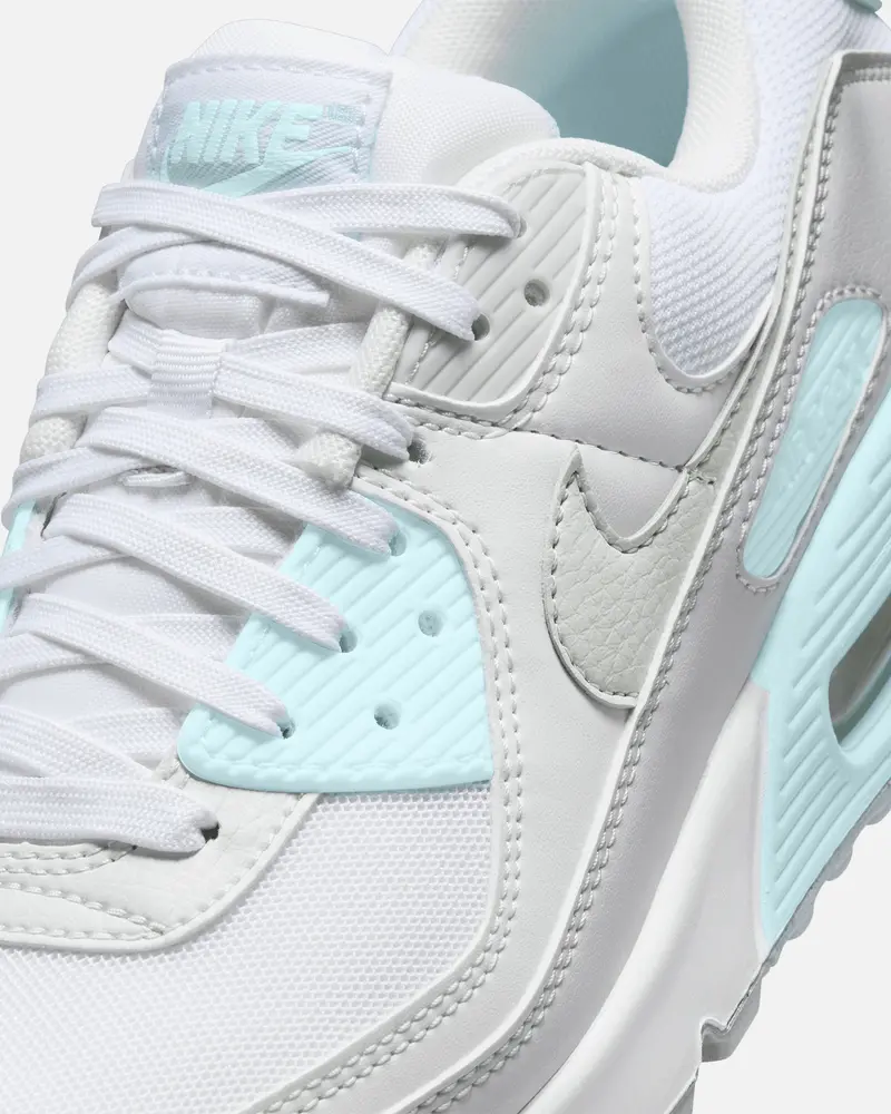 Nike Women's Air Max 90 White/Light Silver 6
