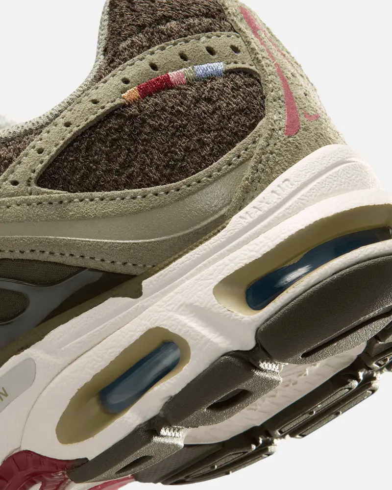 Nike Women's Air Max Moto 2K Hazel 8