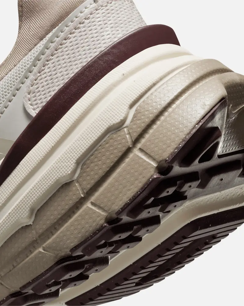 Nike Women's V2k Run Light Orewood Brown 5