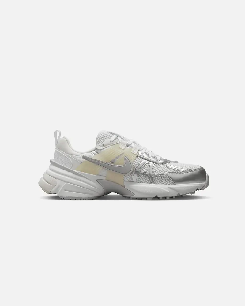 Nike Women's V2k Run White/Metallic 4
