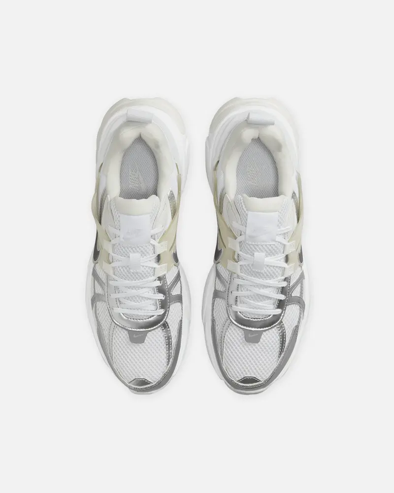 Nike Women's V2k Run White/Metallic 6