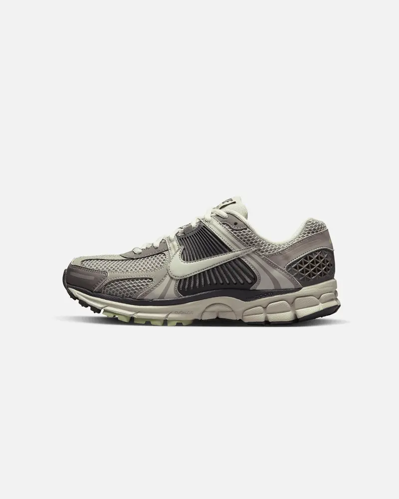 Nike Women's Zoom Vomero 5 "Cobblestone" Cobblestone/Light Bone 1