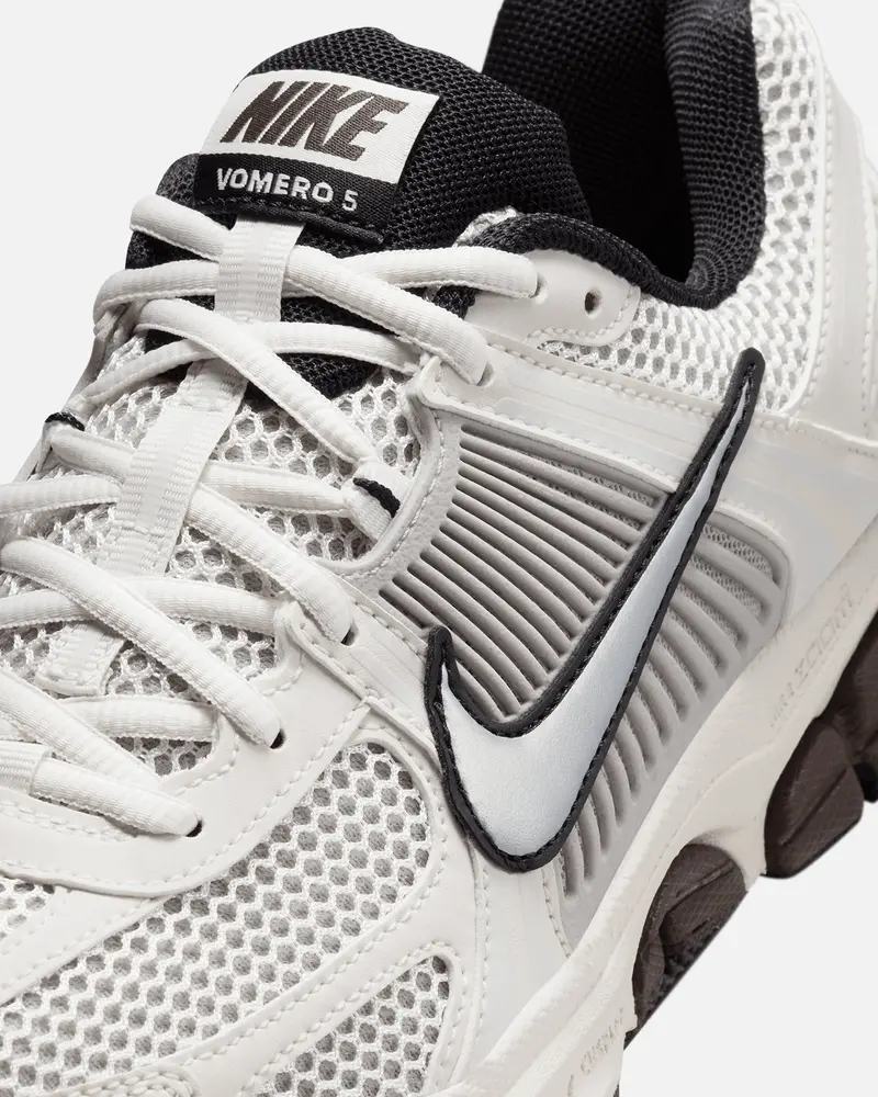 Nike Women's Zoom Vomero 5 Phantom/Mtlc Pl 6