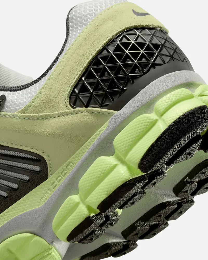 Nike Zoom Vomero 5 Barely Volt/Platinum 8