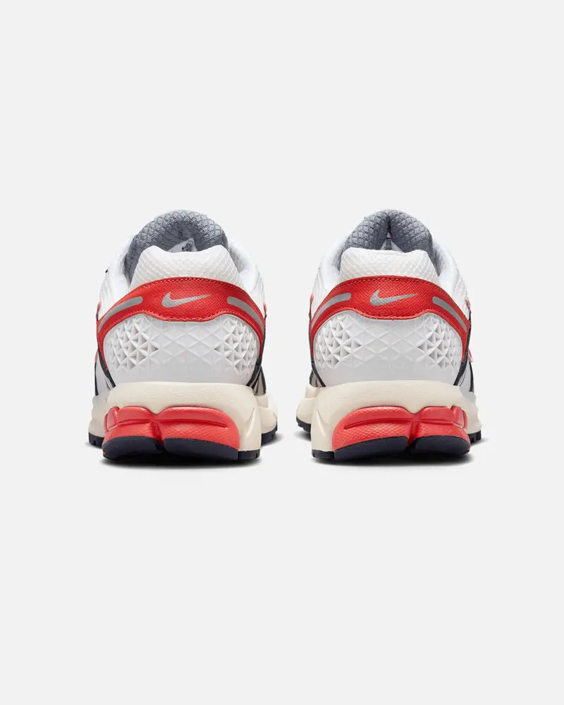Nike Zoom Vomero 5 Photon Dust/Picante Red 3