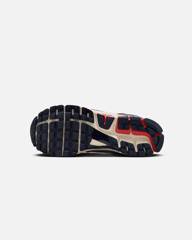 Nike Zoom Vomero 5 Photon Dust/Picante Red 5
