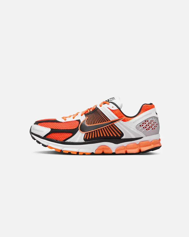 Nike Zoom Vomero 5 Total Orange/Black 1