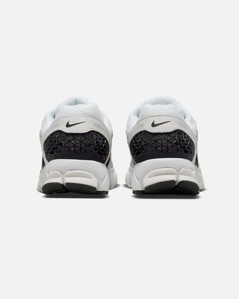 Nike Zoom Vomero 5 White/Black 3