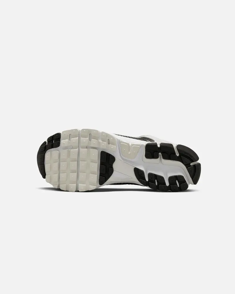 Nike Zoom Vomero 5 White/Black 5