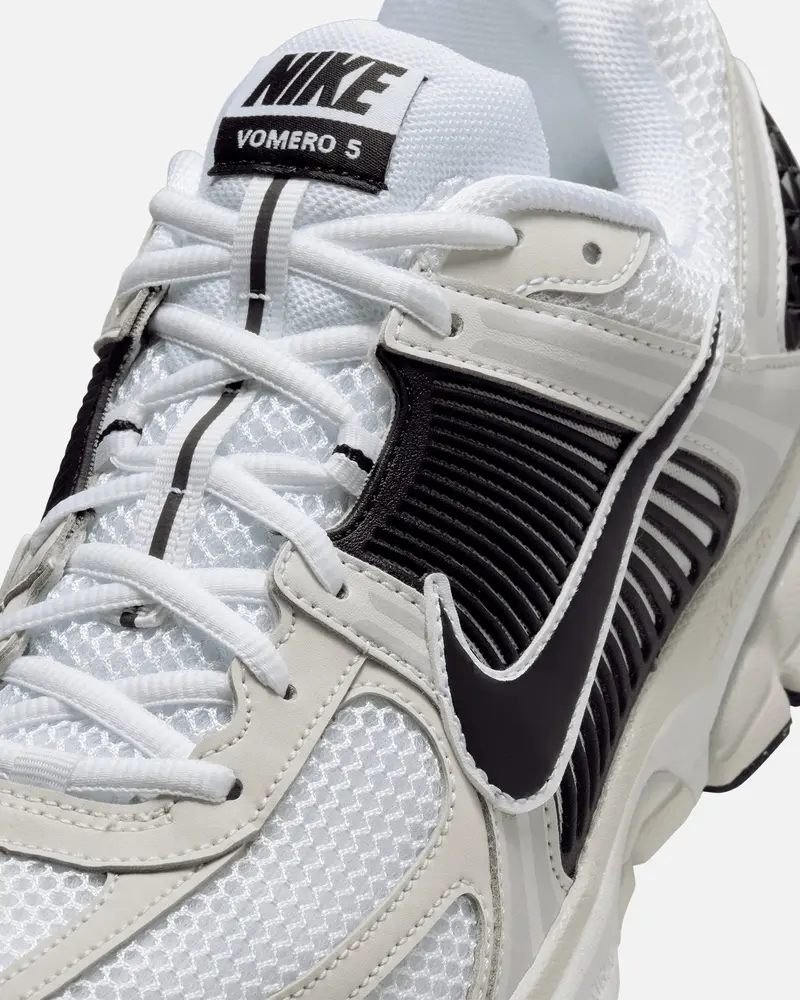 Nike Zoom Vomero 5 White/Black 6