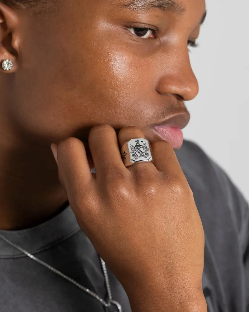 Nxs Crest Ring White Gold/Black 1