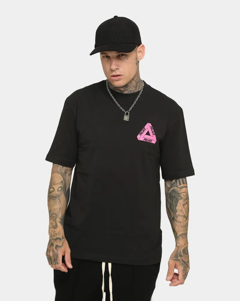 Palace Tri-To-Help T-Shirt Black/Pink 1