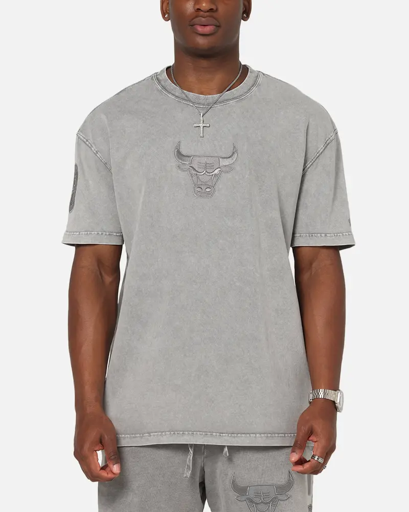 Pro Standard Chicago Bulls Washed Classic T-Shirt Washed Grey 1