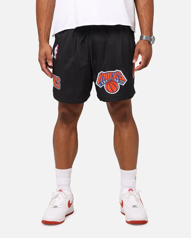 Pro Standard New York Knicks Classic Woven Shorts Black 1