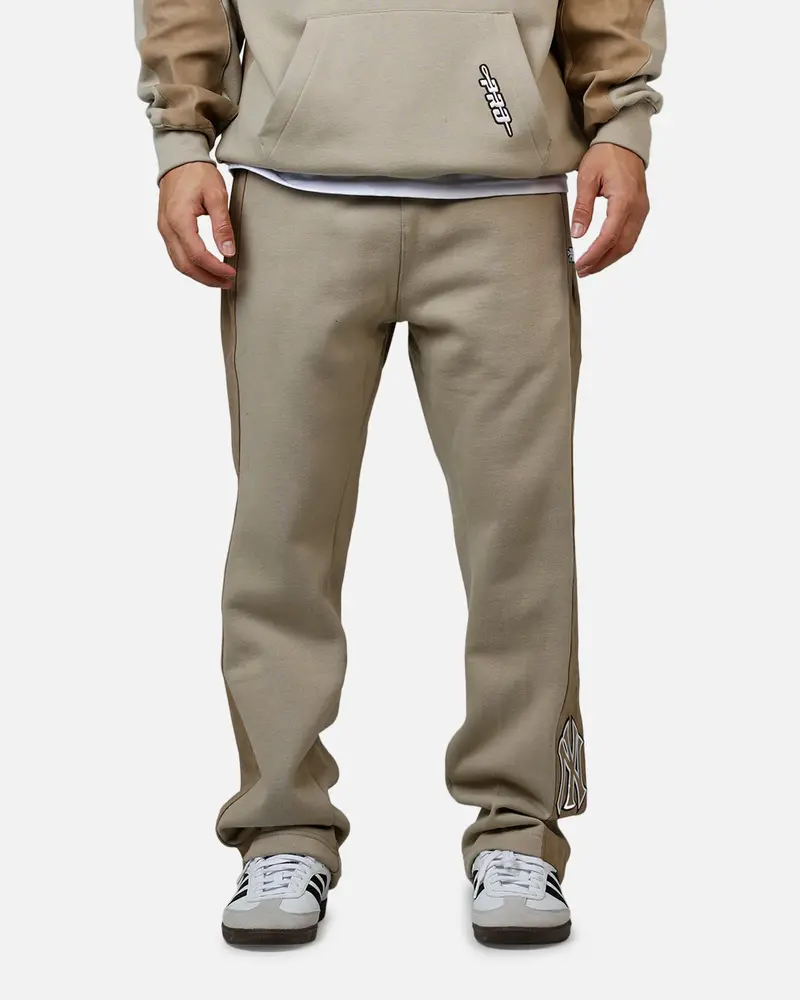 Pro Standard New York Yankees Panel Sweatpants Tan 1