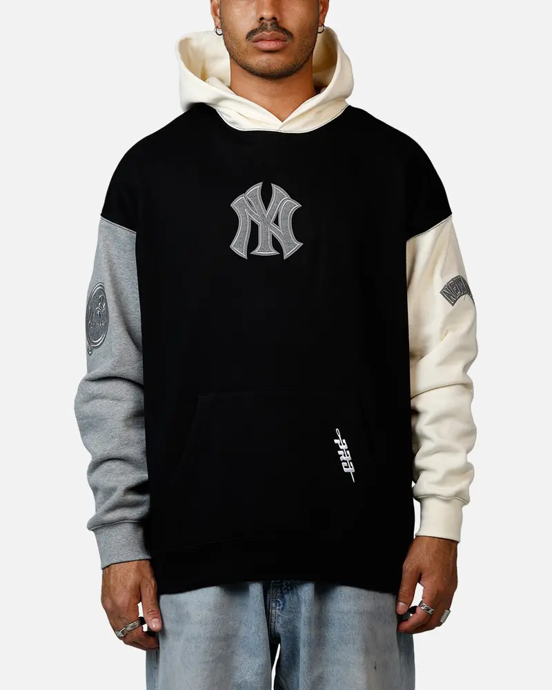 Pro Standard New York Yankees Reverse French Terry Hoodie Black/Grey 1