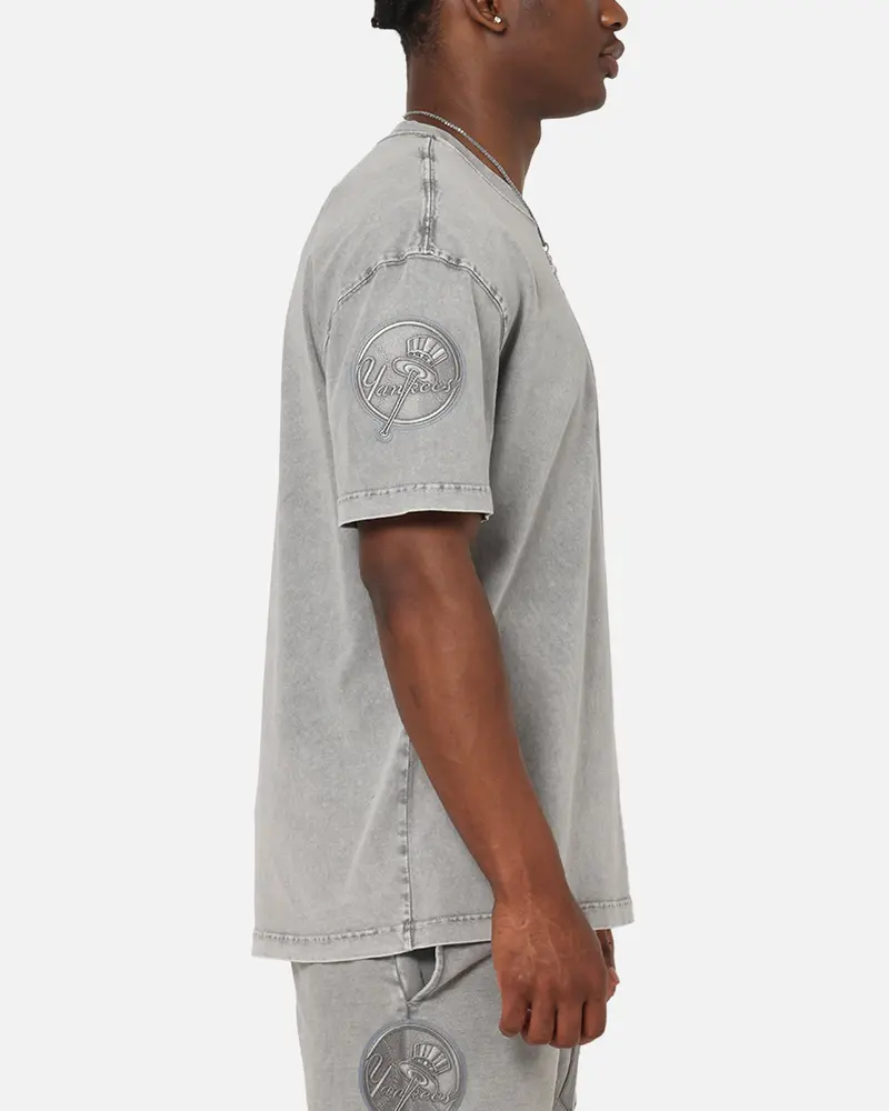 Pro Standard New York Yankees Washed Classic T-Shirt Washed Grey 4
