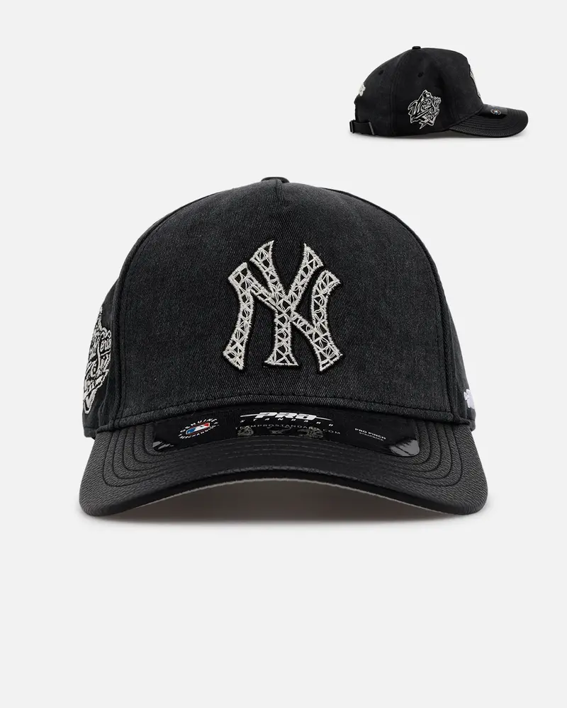 Pro Standard New York Yankees 'Yankees Raffia Applique' Strapback Black Acidwash 1