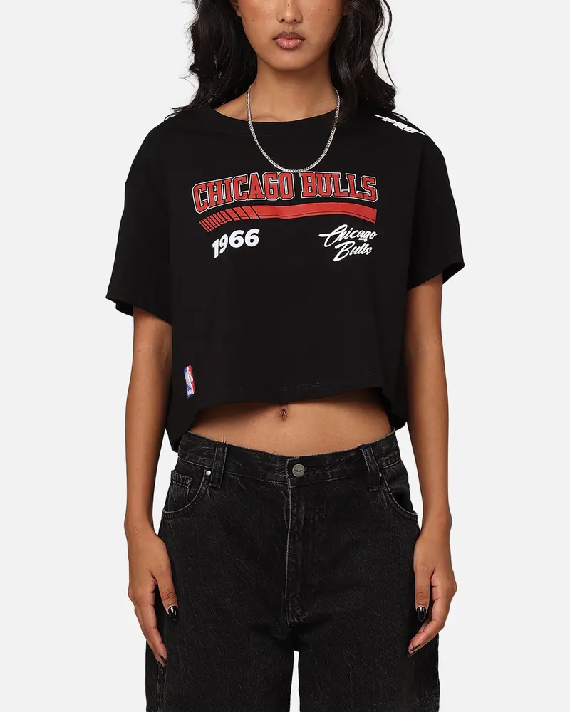 Pro Standard Women's Chicago Bulls Boxy Cropped T-Shirt Black 1