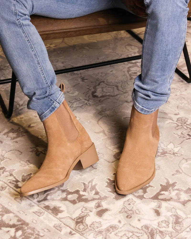Saint Morta Nomad Pointy Toe Chelsea Boot Mocha 1