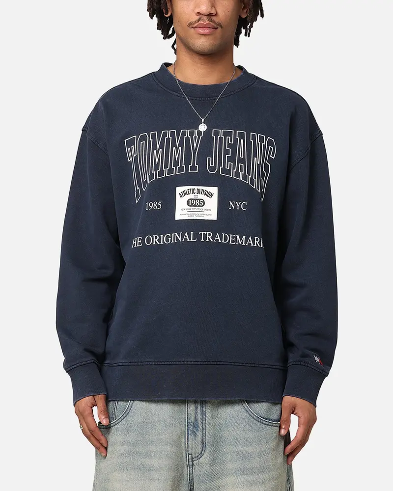 Tommy Jeans Tjm Relax Archive Crewneck Dark Night Navy 1