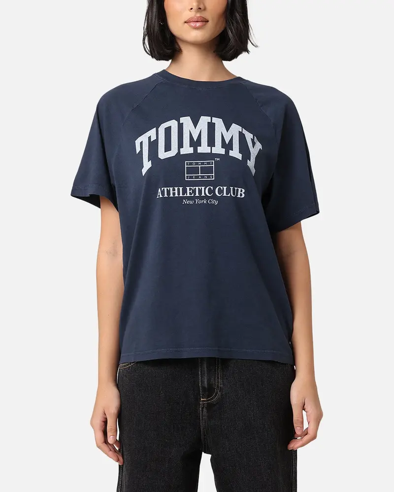 Tommy Jeans Women's Tjw Relax Varsity Sport T-Shirt Dark Night Navy 1